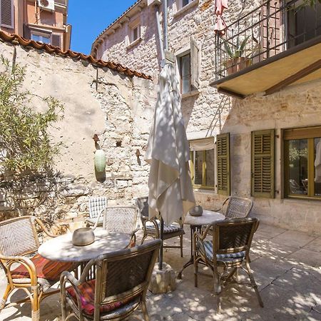 Dei Fiori Apartments روفينج المظهر الخارجي الصورة